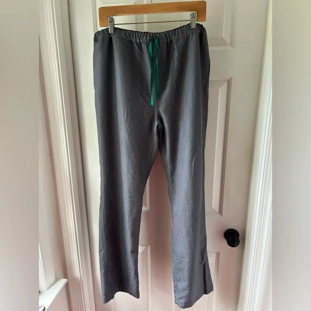FIGS Men’s Pisco Basic Scrub Pants in Graphite Size Large